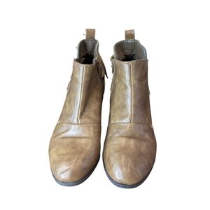 Pierre Dumas Tan Ankle Boots